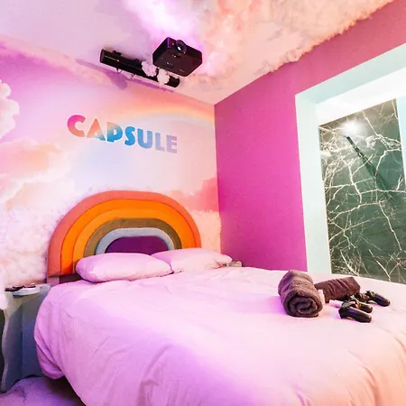 Capsule Cloud - Jacuzzi - Projecteur Cinema