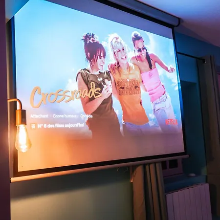 Capsule Cloud - Jacuzzi - Projecteur Cinema Apartament Tourcoing